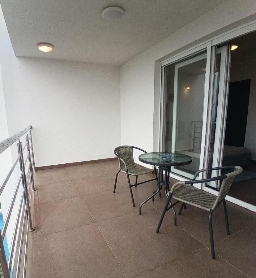 Searenity Pool Suite - Seafront Krmpote-Vodice Esterno foto